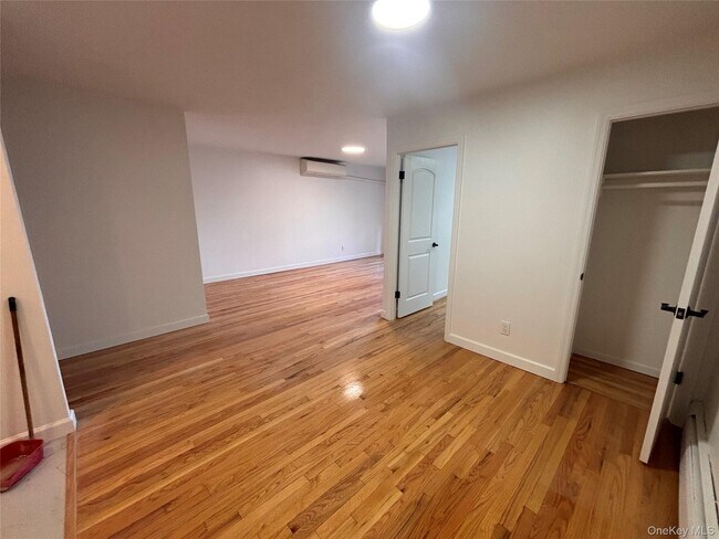 Building Photo - 71-34 Kissena Blvd