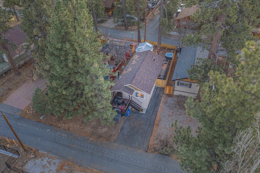 Building Photo - 660 Metcalf Ln