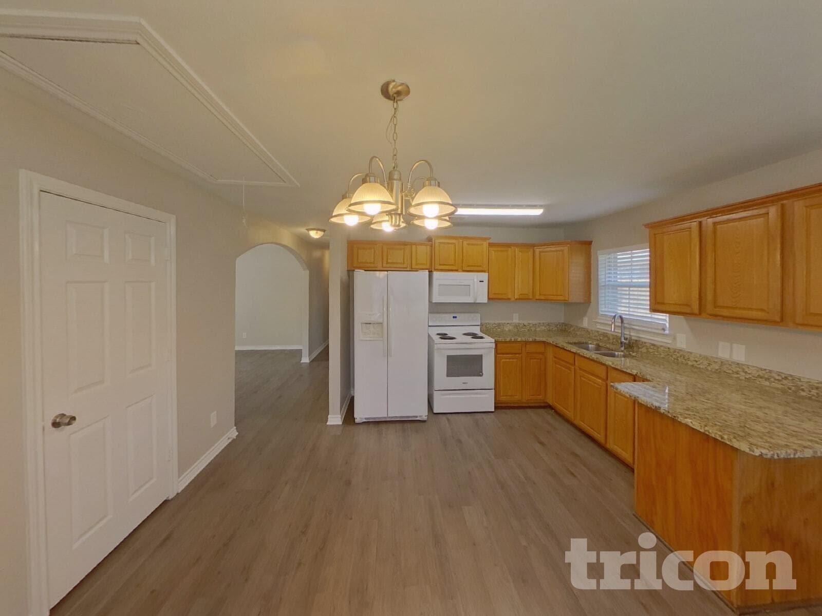 Building Photo - 185 Trout St