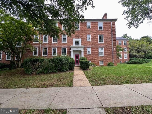 Building Photo - 3831 Newark St NW