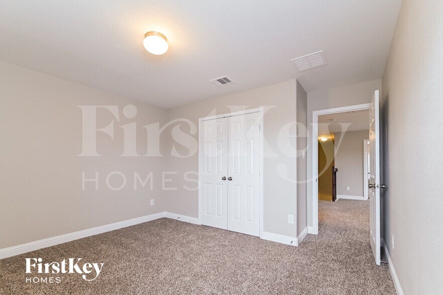 Building Photo - 26108 Knights Tower Ct