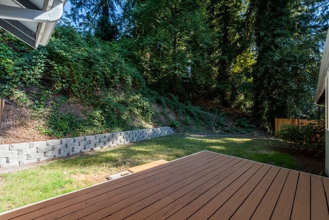 Building Photo - Charming 3-Bedroom Duplex Minutes from JBL...