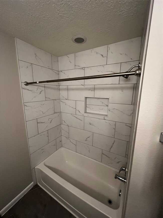 Building Photo - 6702 Path Way Ct