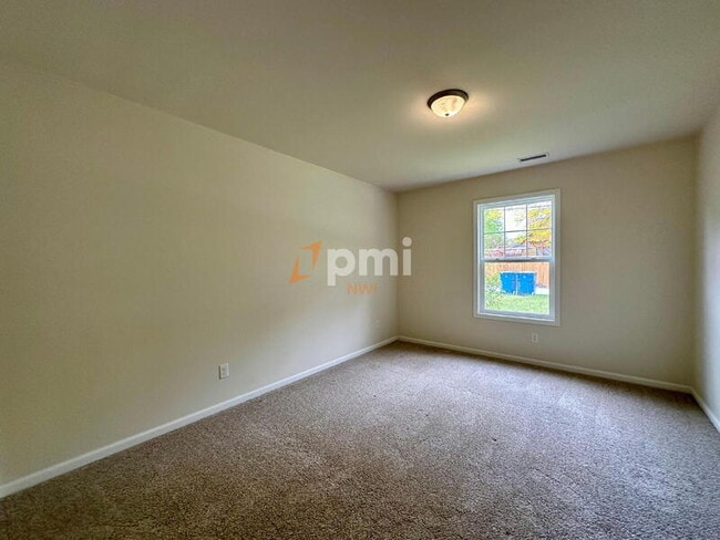 Building Photo - 122-124-124 Park Ave