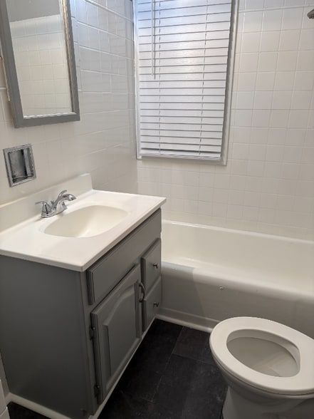 Building Photo - 1324 S 51st Ave