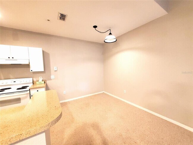 Building Photo - 844 Grand Regency Pointe