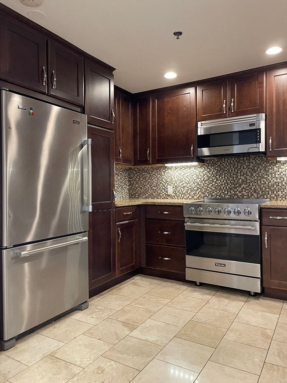 Building Photo - 4 Charlesgate E