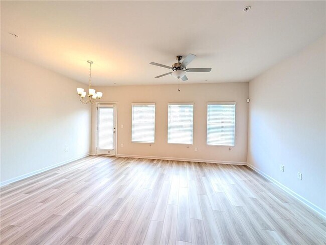 Building Photo - 1354 Willow Brk Cir