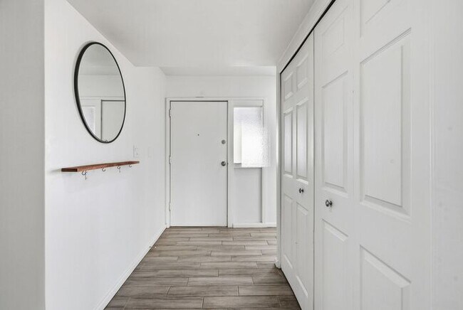 Building Photo - Pending/ Rented - Spacious 3-Bed, 2-Bath East Tucson Home with Large Yard & Open Layout