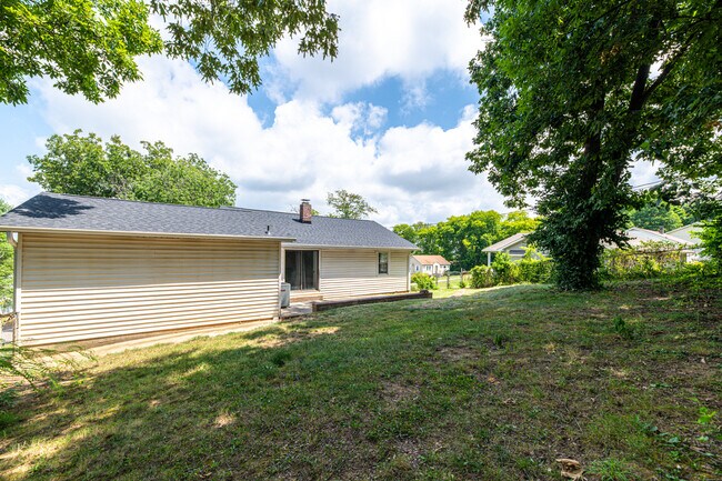 Building Photo - 1314 Goldleaf St