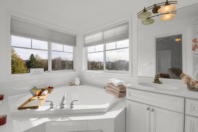 Building Photo - 3197 Arden Dr