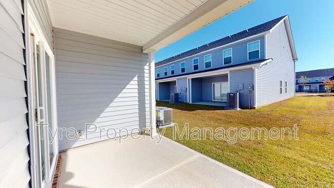 Building Photo - 2629-D Virginia Mae Ln