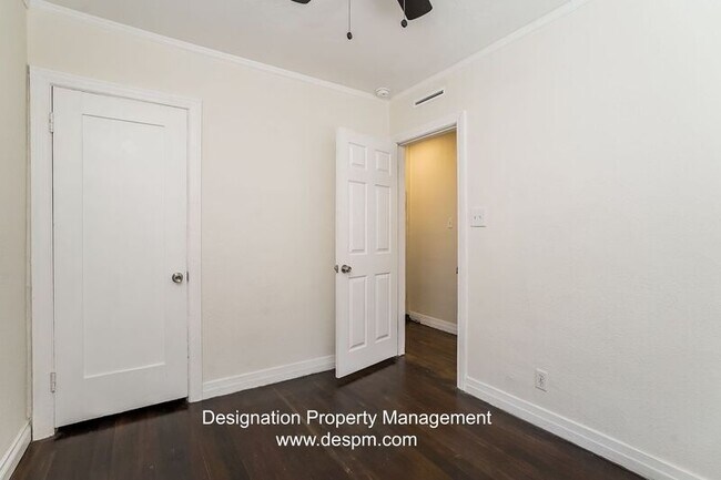 Building Photo - 6208-6212 Roy St