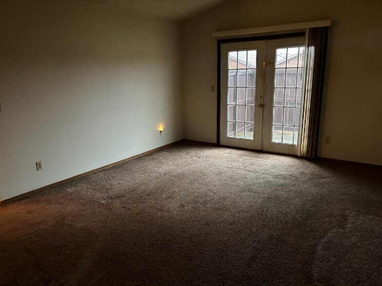 Building Photo - 8789 Bono Rd