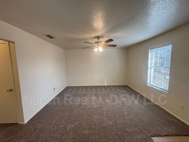 Building Photo - 300 S Magnolia St