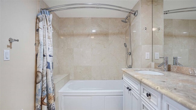 Building Photo - 4020 Galt Ocean Dr