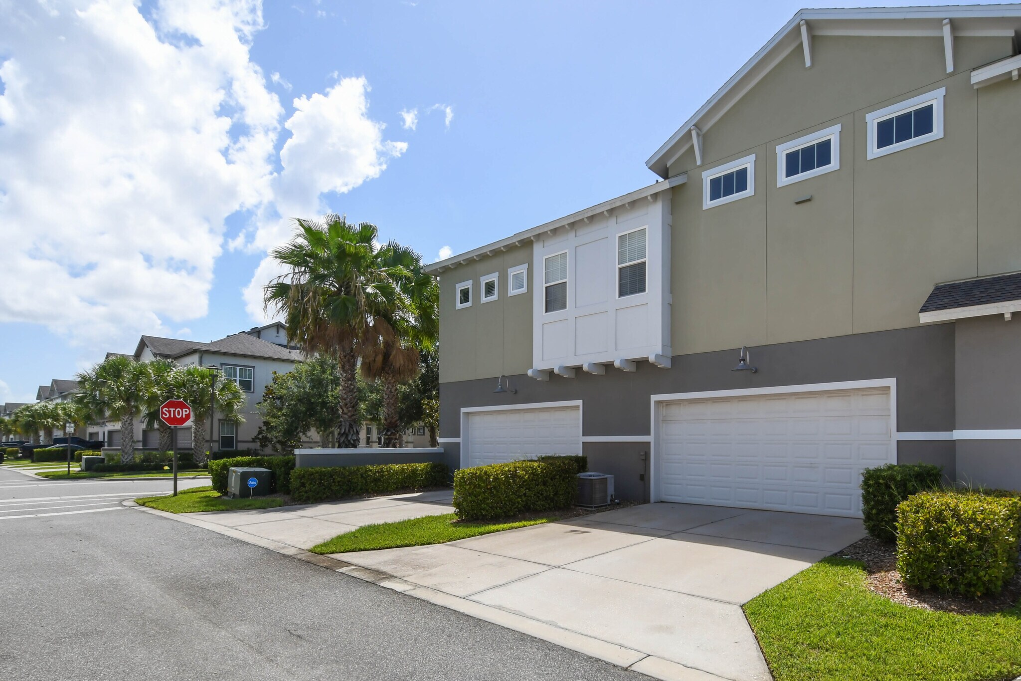 Building Photo - 13787 Benavente Ave