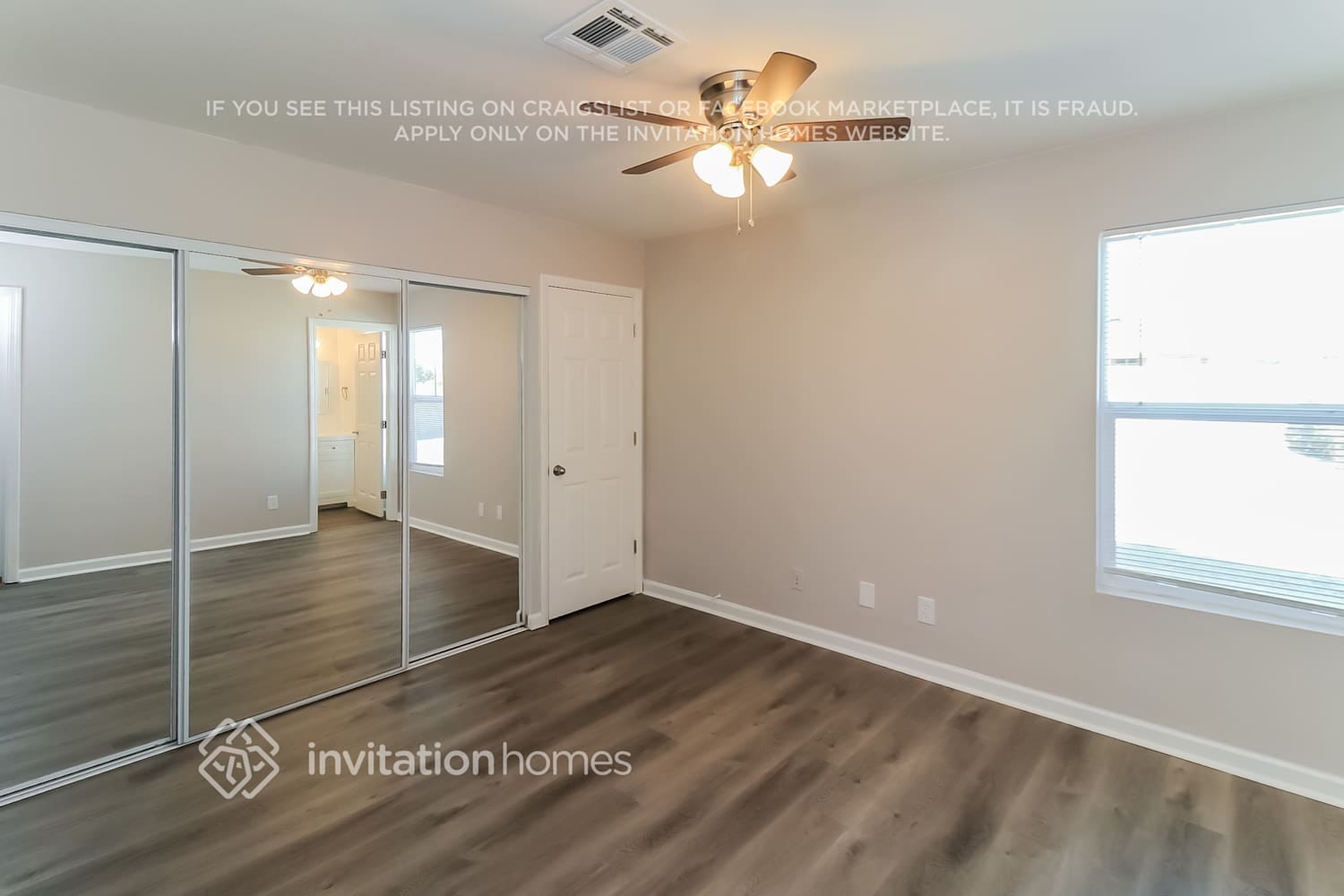 Building Photo - 10907 N 72nd Ave