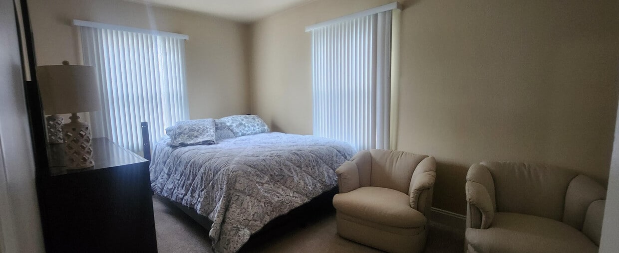 Second bedroom - 5906 Niles Dr