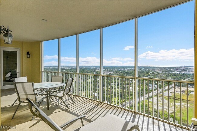 Building Photo - 2743 First St