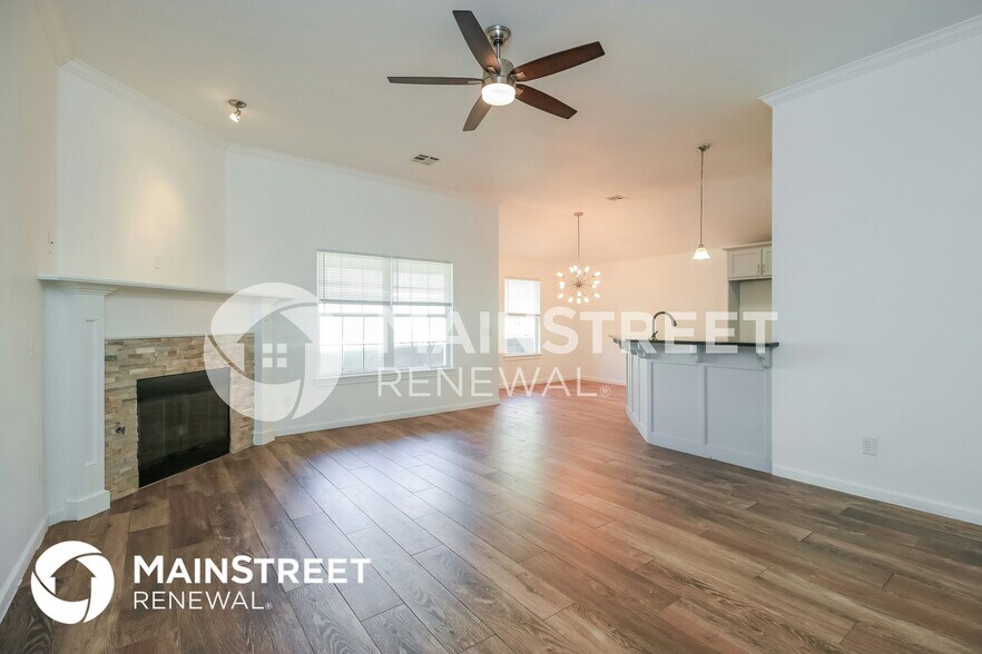 Building Photo - 9509 Apple Dr
