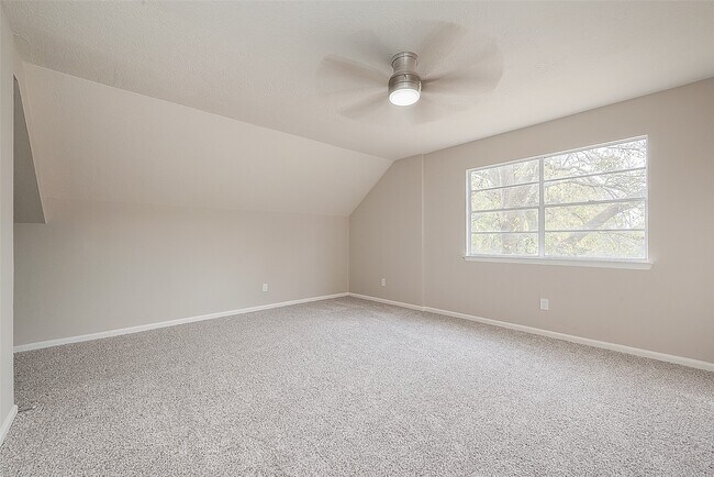 Building Photo - 3103 Hartcliff Cir