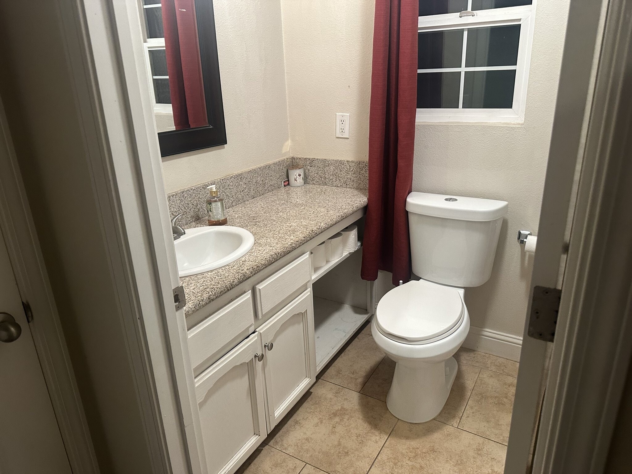 Building Photo - 43022 Apache Rnch Rd