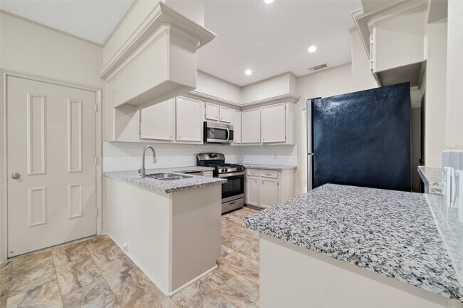 Building Photo - 11818 Snowberry Dr