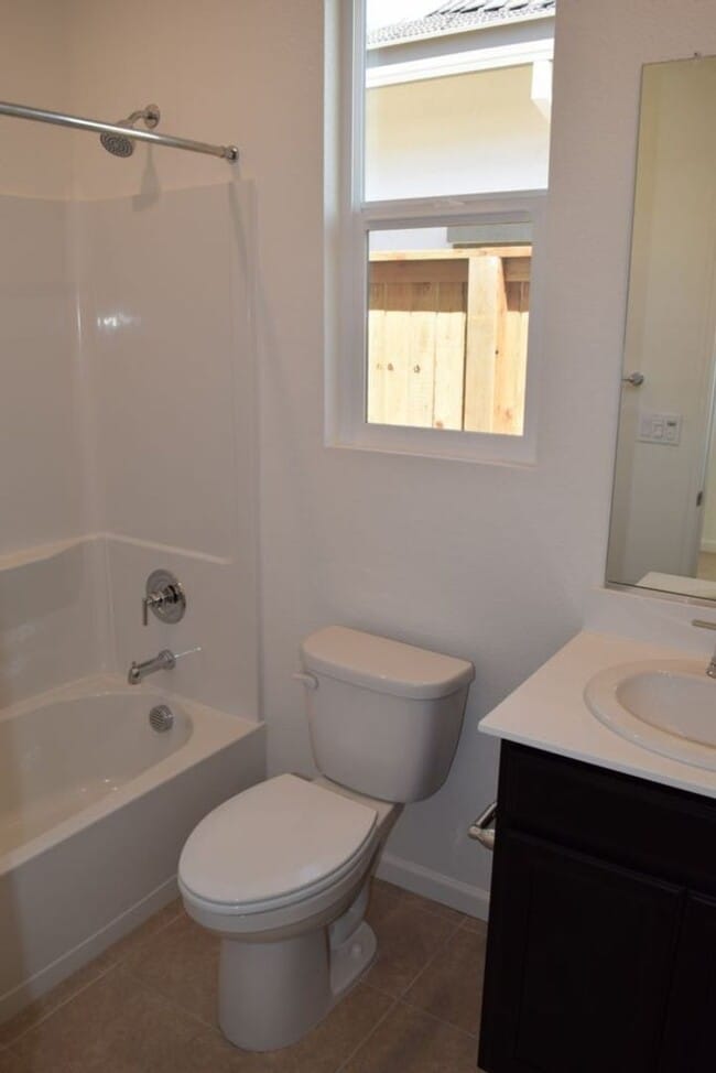 Building Photo - 1429 Cheetah St