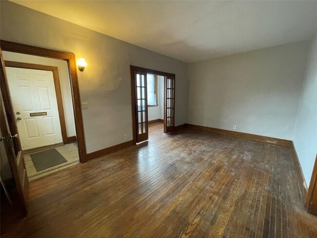 Building Photo - 833 German St