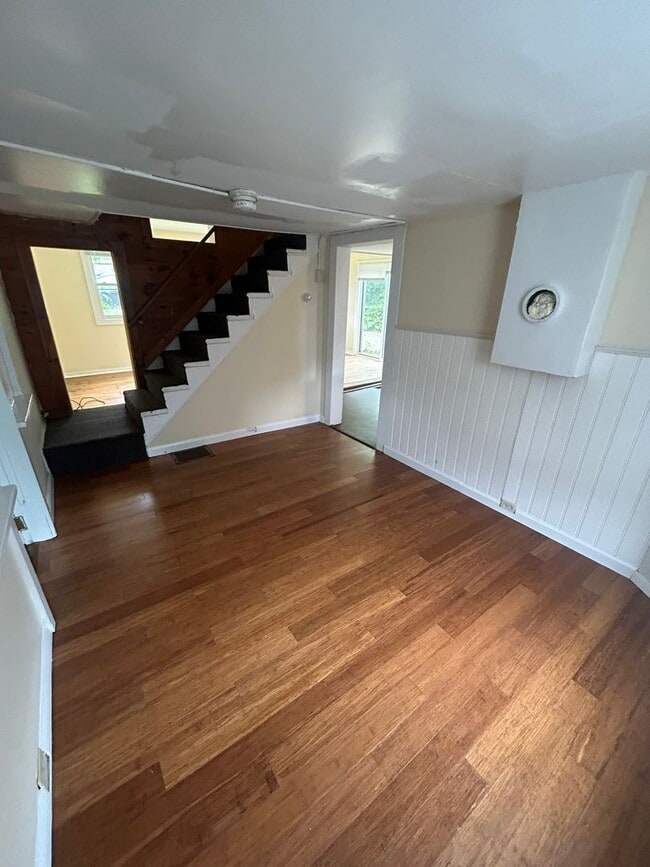 Building Photo - 79 Chase St