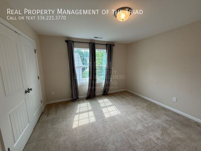 Building Photo - 3517 Long Run Dr
