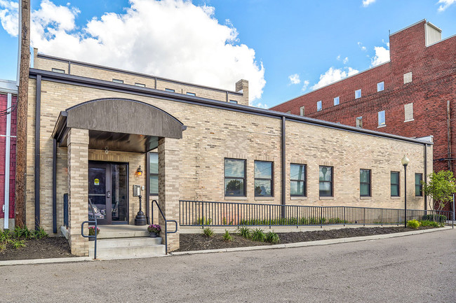 Building Photo - The Lofts at Court and Main