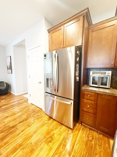 Building Photo - 275 NE Miramar Cir