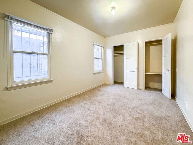 Building Photo - 3427 12th Ave