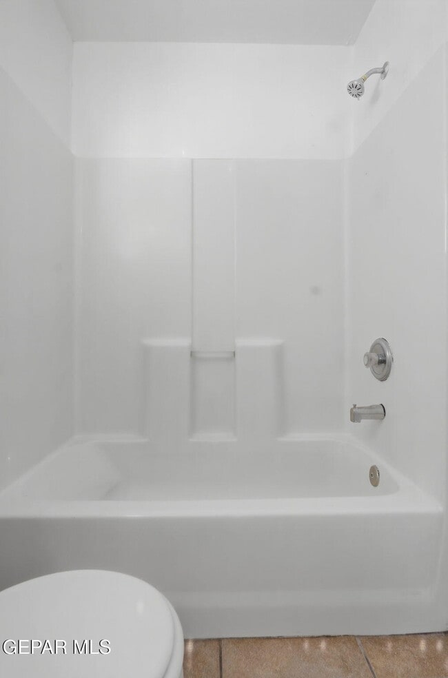 Building Photo - 3413 Yellow Rose St