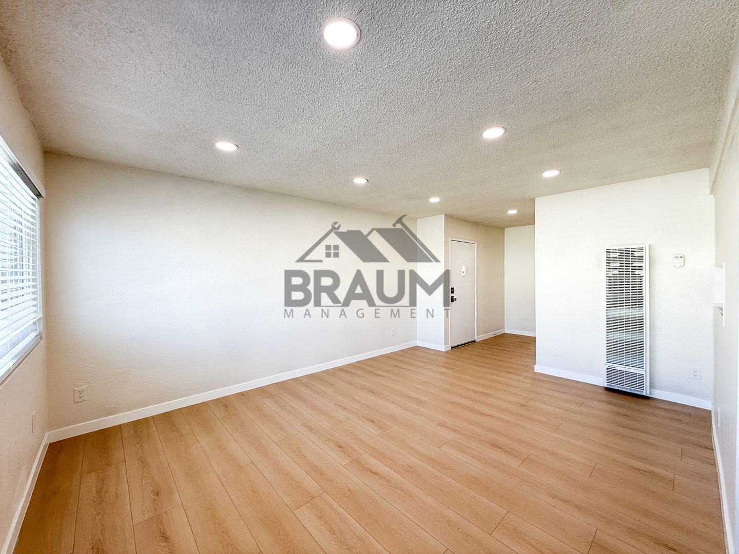 Building Photo - 4636 Laurel Canyon Blvd