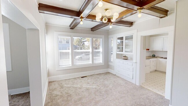 Building Photo - KJKLLC-Carlton Street