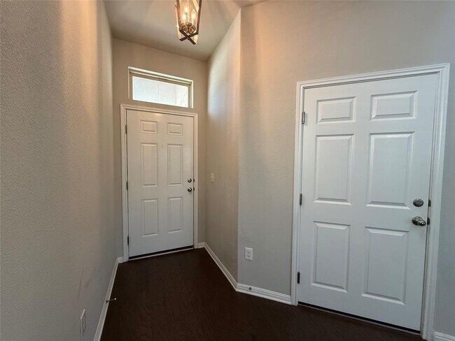 Building Photo - 3240 E Whitestone Blvd