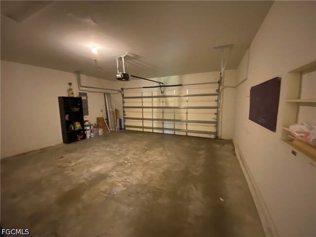 Building Photo - 3425 Cancun Ct