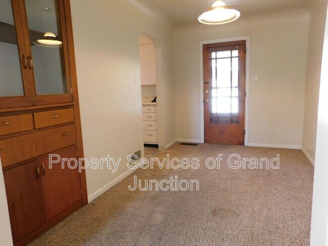 Building Photo - 1346 Texas Ave