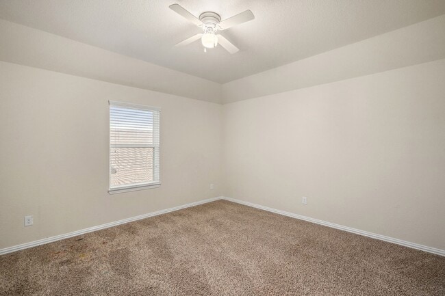 Building Photo - 135 San Bernard Dr