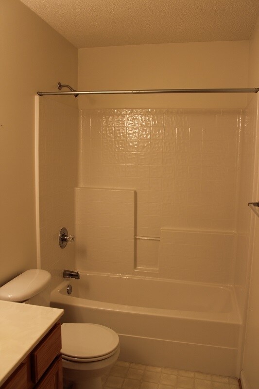 Building Photo - 148 River Walk Ct