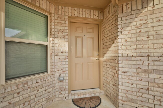 Building Photo - 2741 Cadiz Bay Dr