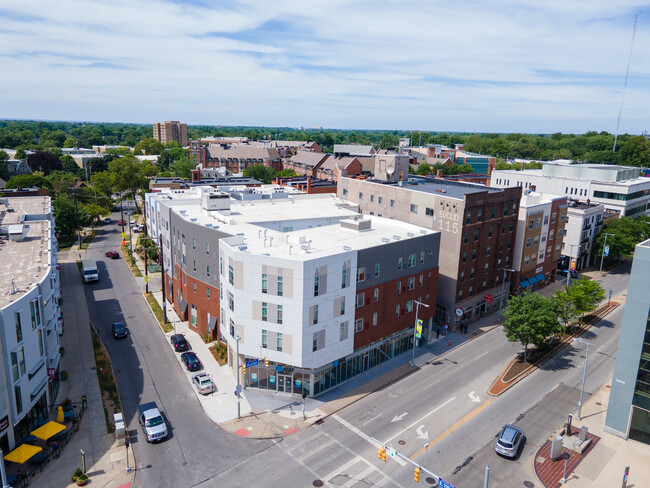 Primary Photo - Euclid3 Apartments - Student