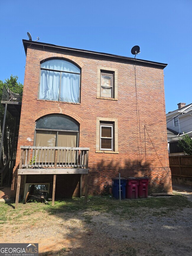 Building Photo - 293 Orange St