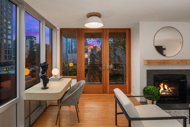 Building Photo - 1000 Union St