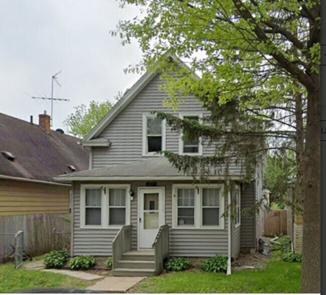 Building Photo - 1237 Albemarle St