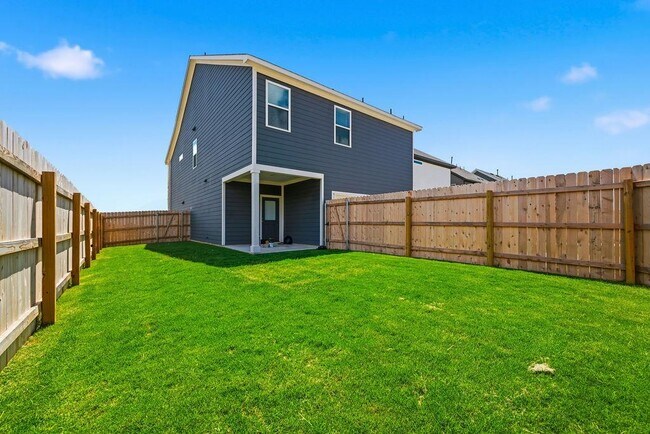 Building Photo - 245 Leeland Dr
