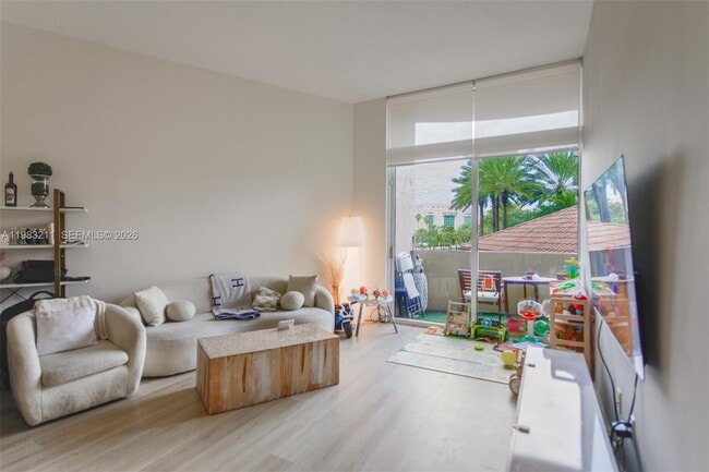 Building Photo - 19501 W Country Club Dr